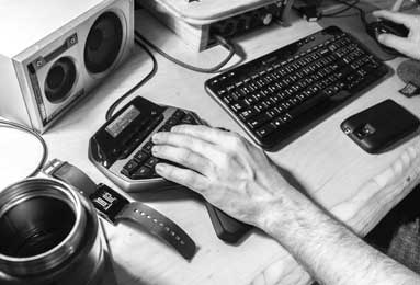 意甲媒体透露：加拉塔萨雷俱乐部与米兰的沟通一直在持续，他们的目标球员是后卫托莫里